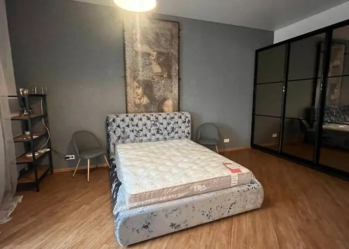 Stylish On Deribasovskaya Corner *