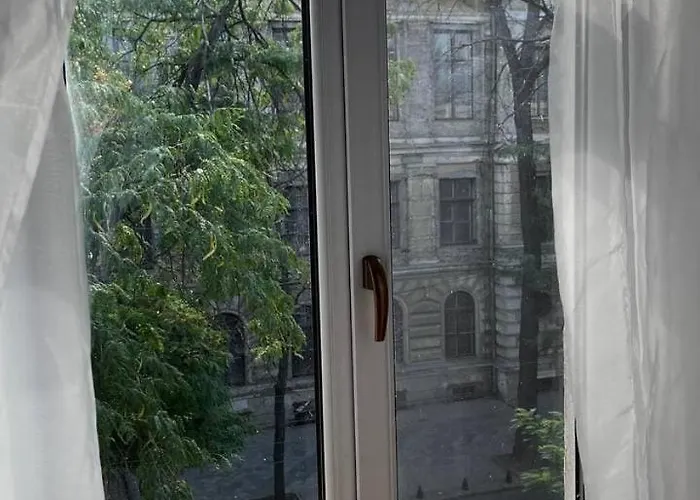 Stylish On Deribasovskaya Corner Odesa